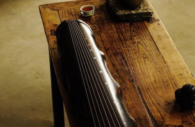 青岛市古琴蕴含的传统文化，一把古琴制备出来要两年的时间